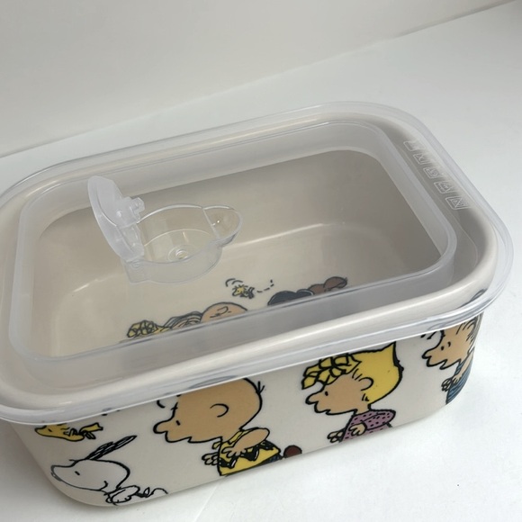 Peanuts Snoopy Stoneware Lunch Box 32 oz. With Lid Storage with Lid - Picture 10 of 16